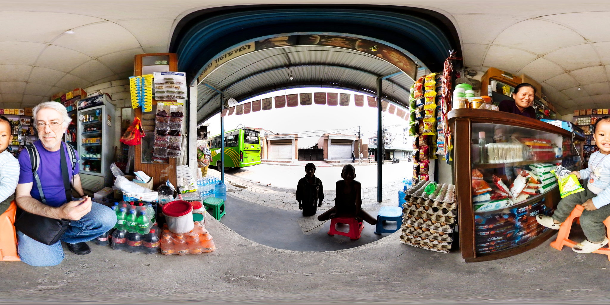 Laden am Boudhavar Marg