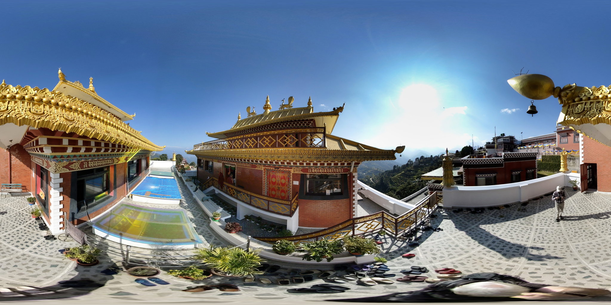 Namobuddha Tempeldächer